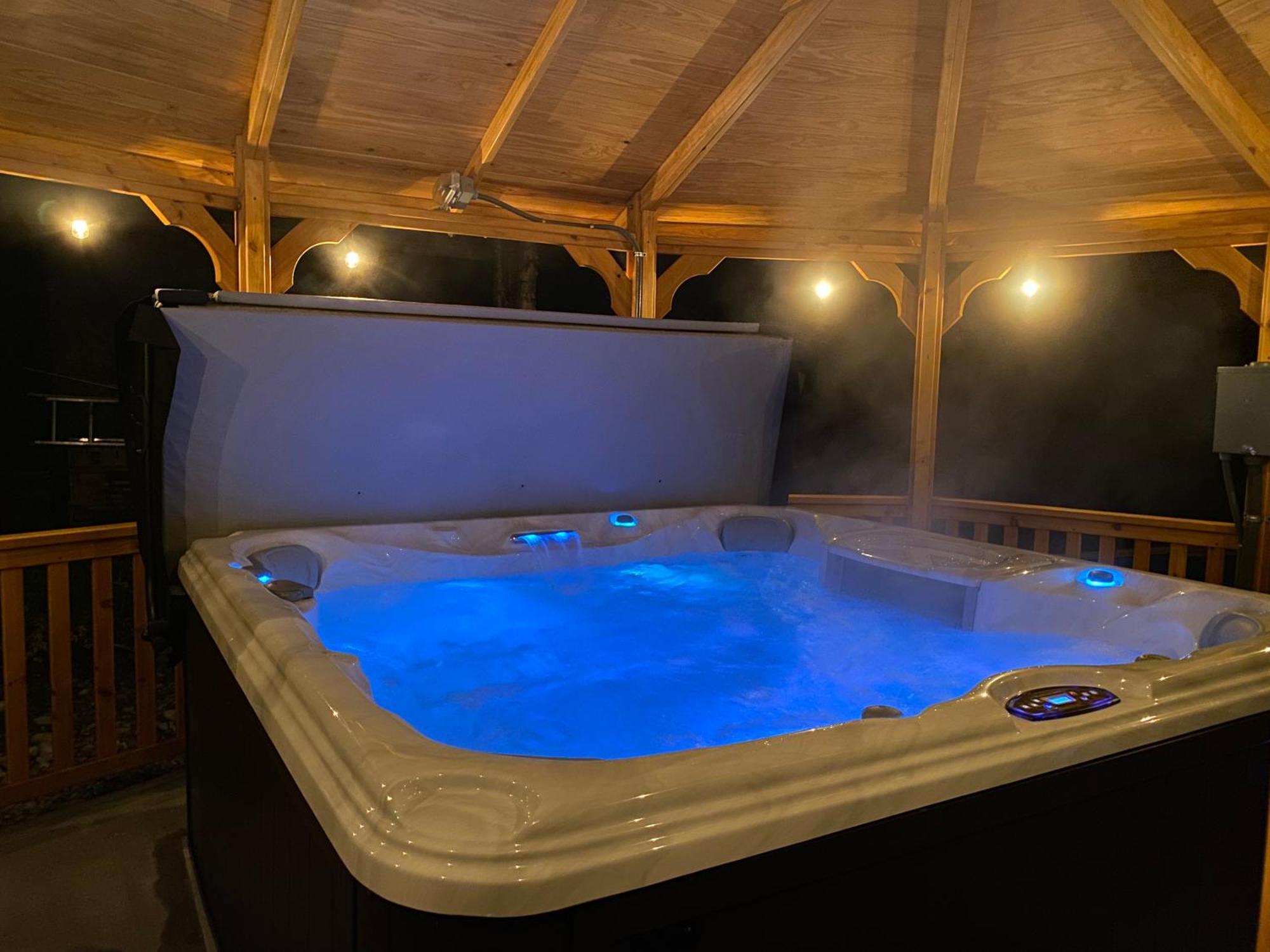 Talkeetna Log Cabin With Hot Tub Unit 2 Buitenkant foto